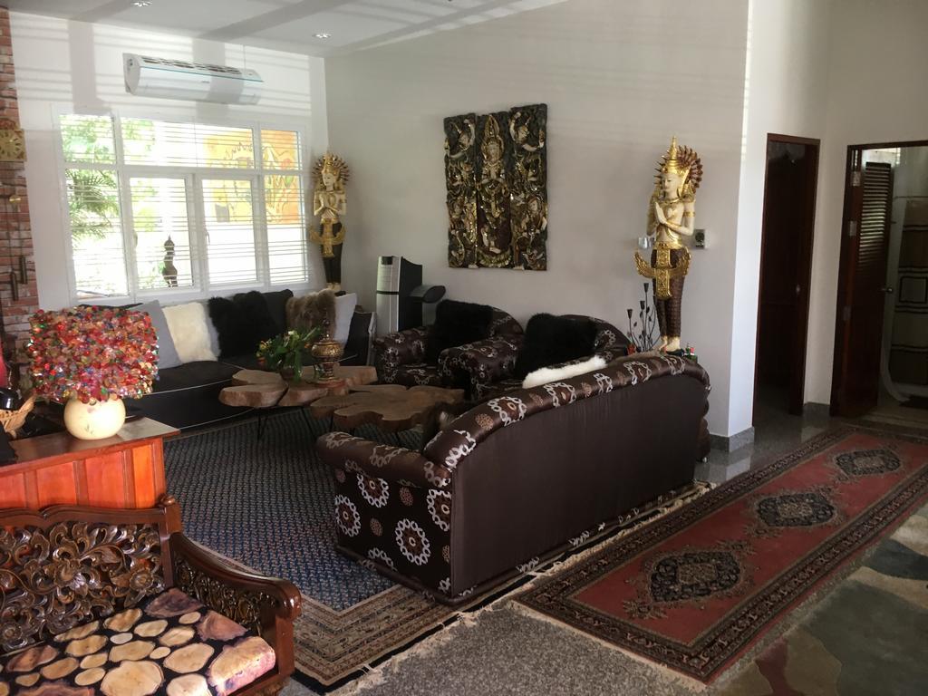 Homestay568 Roi Et Exterior foto